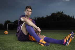 独行侠交易浓眉惹争议，体能问题浮出水面，独行侠队