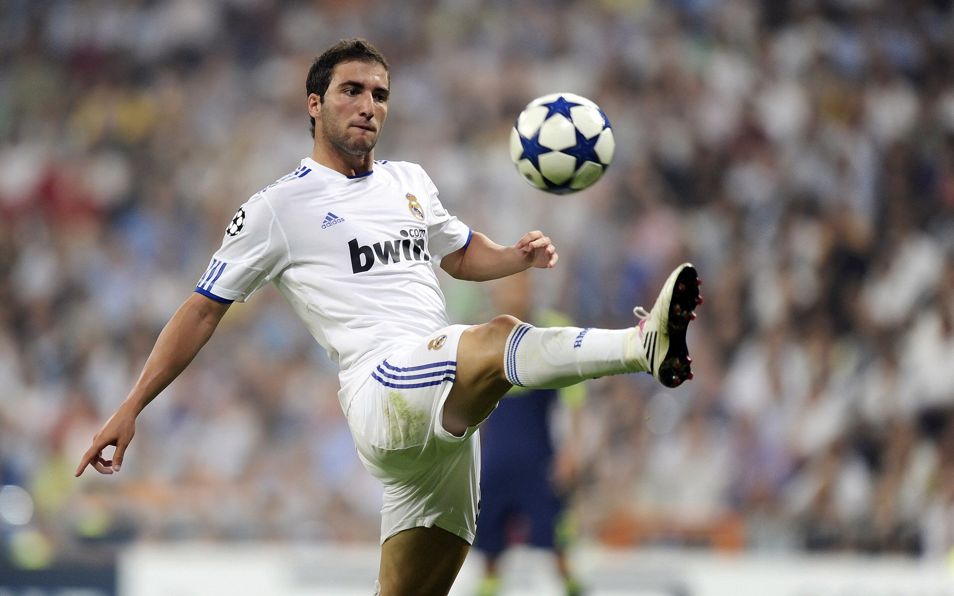 曼联U21主帅：迭戈-莱昂潜力十足，他有坚实的技术基础，曼联2021u23阵容